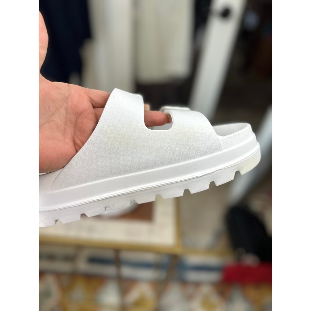 J/Slides NWOT Beach Slides Size 7 White Platform Double Buckle Sandals - Picture 7 of 10